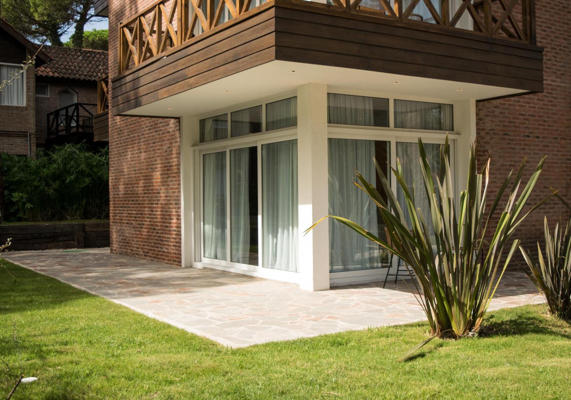 Carilo Village Apart Hotel & Spa Exterior photo
